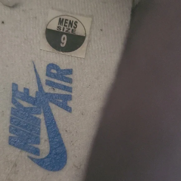 Jordan 1.5 Reverse Fragment Sneakers in size 9. - Picture 10 of 12